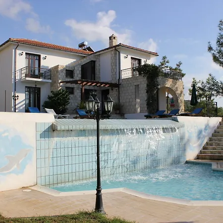 Knossos * Argaka